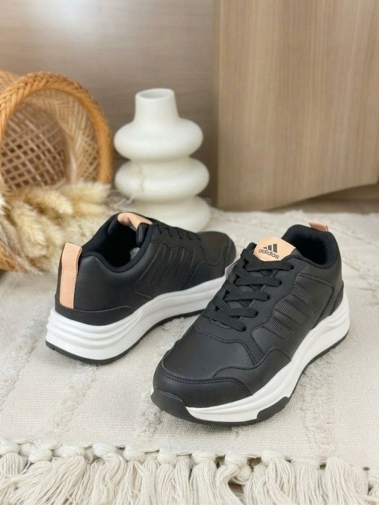 Adidas Happy Dama Replica 1.1